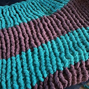 Chunky Hand Knit Blanket